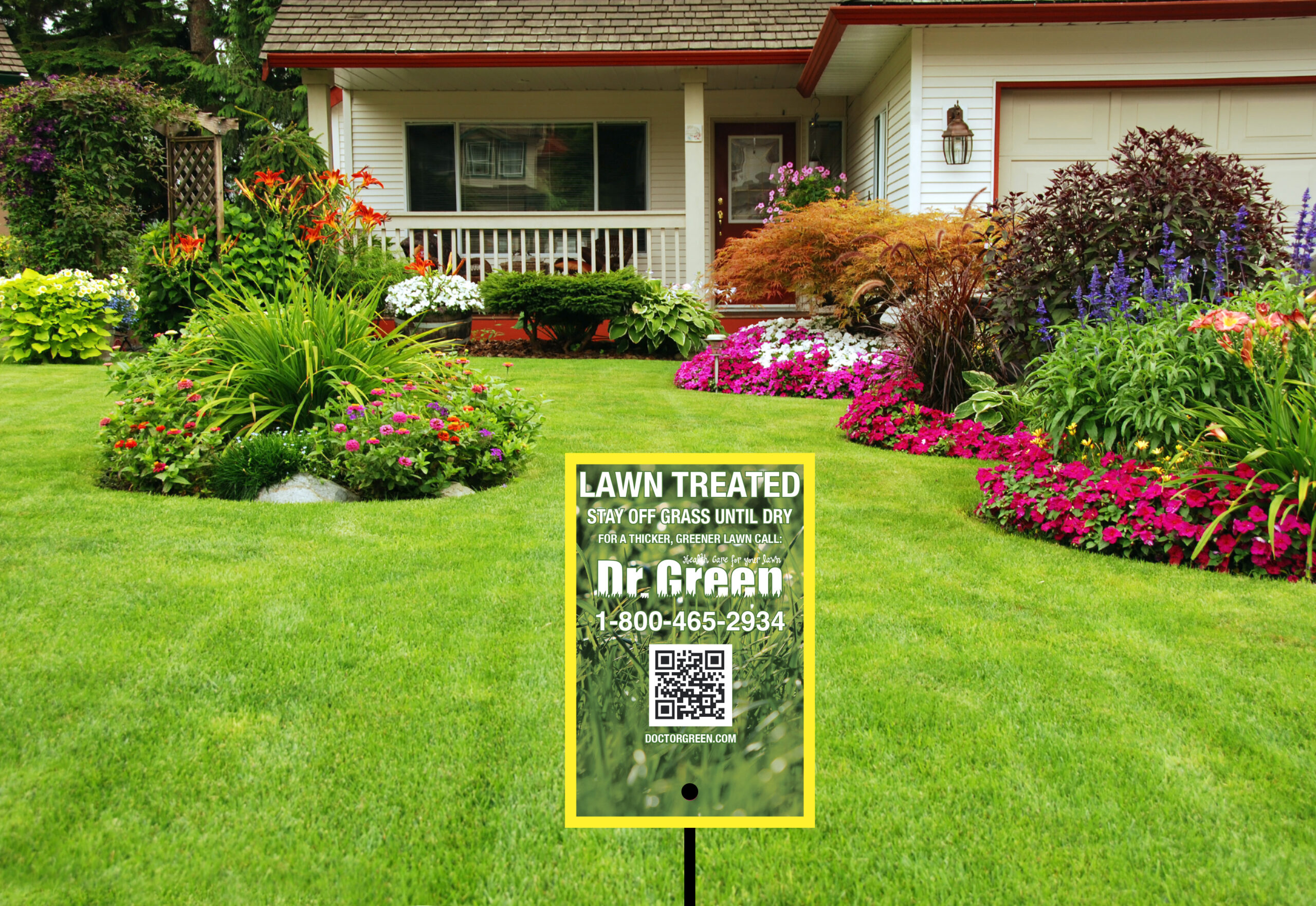 Perfect grub-free lawn featuring Dr. Green Services flag